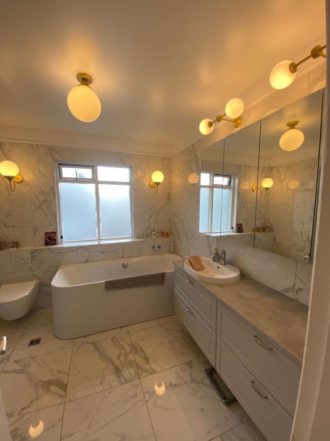 Casa Disa - Dreams, A Boutique Guesthouse In Reykjavik City'S Central Park And Botanical Garden In Laugardalur, Hot-Spring-Valley Екстериор снимка